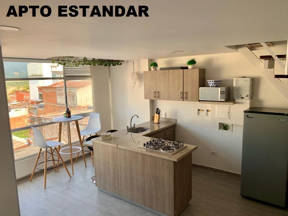 Apartamentos View, Calle Del Malecon Frente Al Lago Guatapé Esterno foto